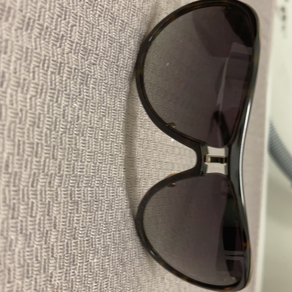 Gucci sunglasses style GG 1566/S in havana/gold! No scratches- gorgeous